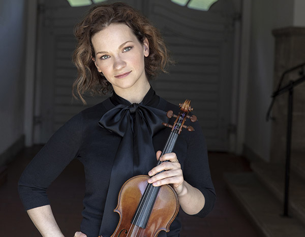 杰出的美國小提琴家希拉里·哈恩