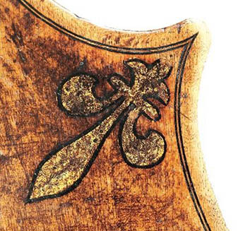 圖4：較低的低音側(cè)后角是原始角中保存最好的